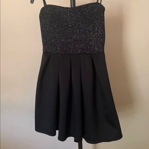 Sweetheart Neckline Sparkly Dress